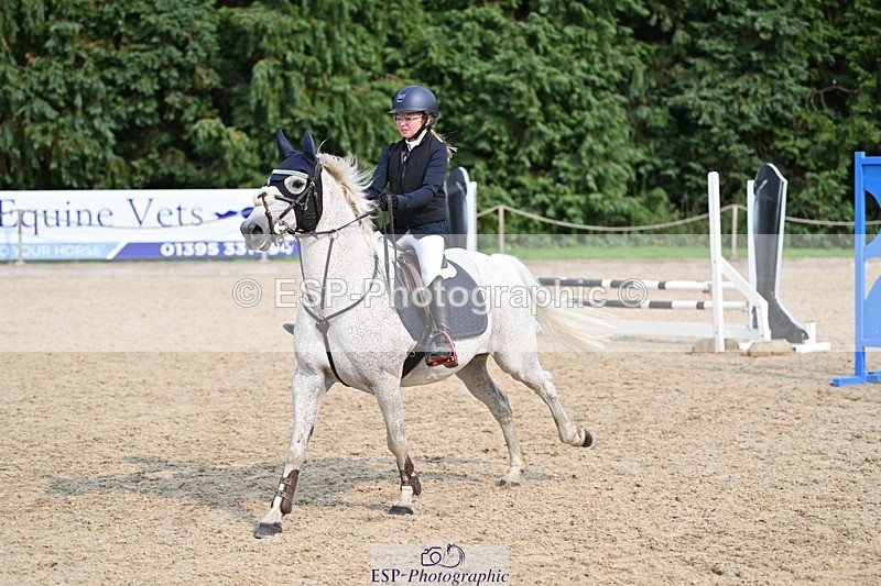 240818-162444-05437 - Cls 13 Pony Intro 70cm
