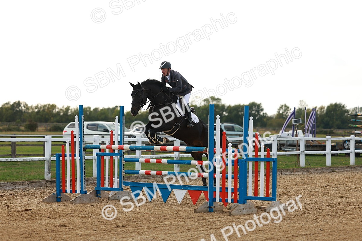 SBM_002136 - Class 5 - Senior Foxhunter - 1.20m