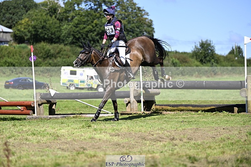 240811A-143529-04613 - 213-