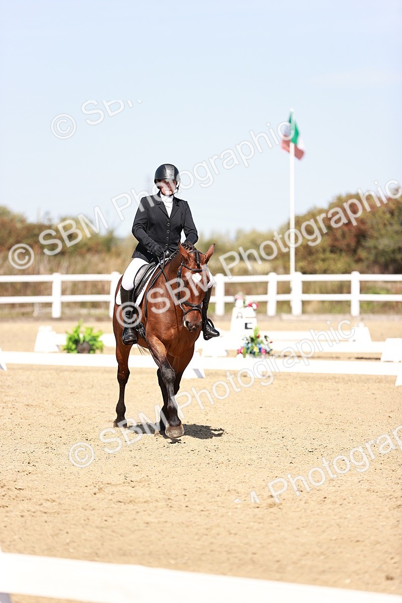 SBM_004906 - Class 12 - Novice 5 - 12.02-12.44
