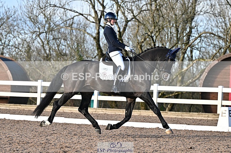 241214-135522-02659 - 124-isobel.goodwin-Milano.van.hof.olympia