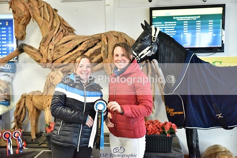 250215-131412-03658 - Medium Silver Presentations