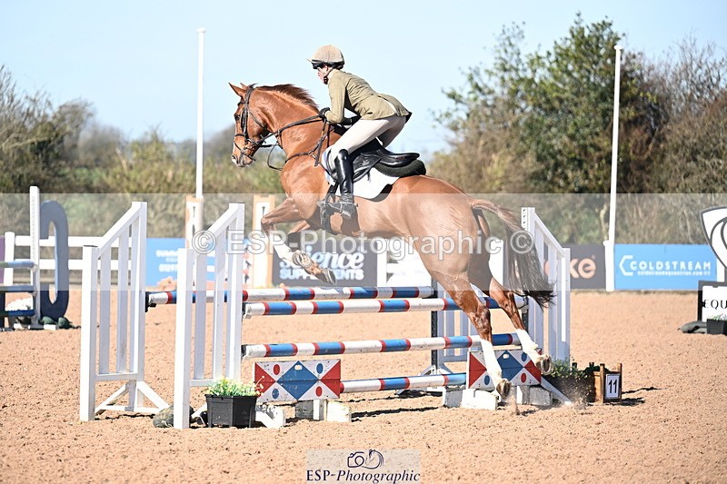 260318B-104314-00161 - Clear Round & Brit Nov 90cm