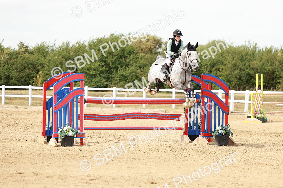 SBM_008133 - Class 4 - Senior Foxhunter - 1.20m Open