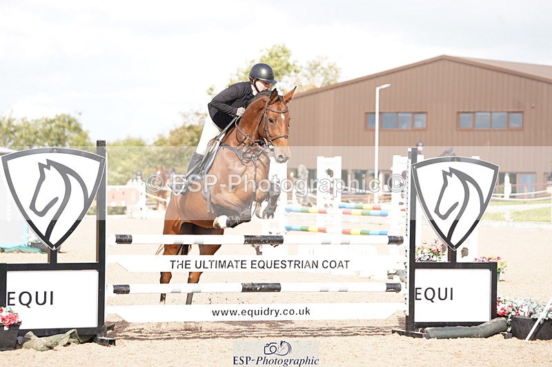 241004A-112044-00197 - Fri 02 Snr 1.05m Open