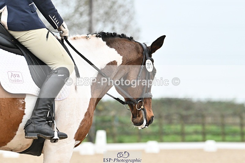 241103-134454-01787 - Novice 1 - 13.10 to 14.34