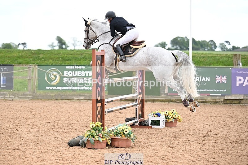 260510-150150-07451 - Cls 41 Snr Foxhunter