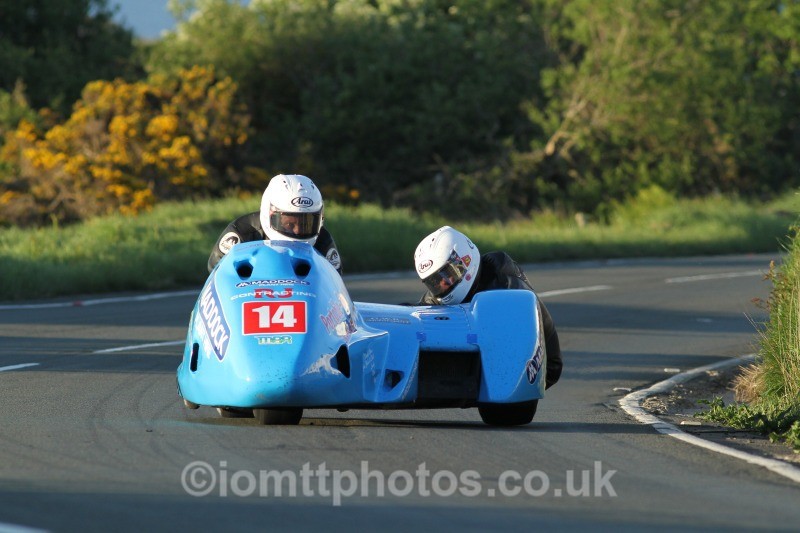 Robert Handcock / Basil Bevan* baker / Maddockhire/Portable Energy - Monday Practice - Sidecars