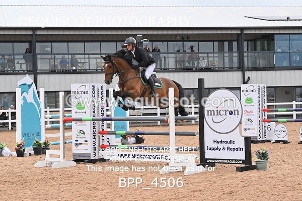 BPP_4506 - CLASS 5 WED Redpost Equestrian Senior Foxhunter/1.20m Open