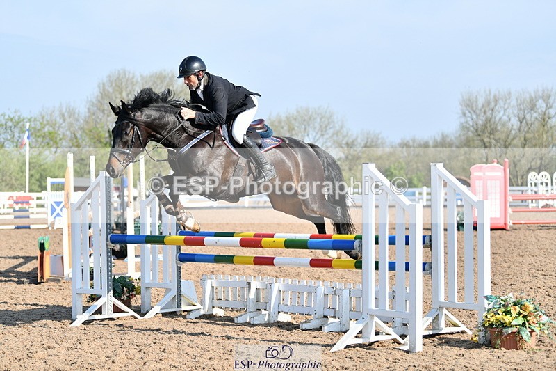 240512A-084314-16949 - Cls 39 British Novice and 90cm Open