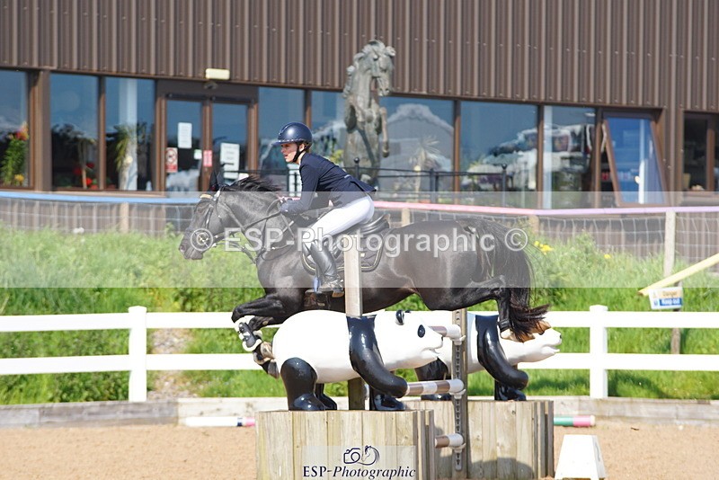 230513A-160946-01877 - Cls 9 148cm Restricted