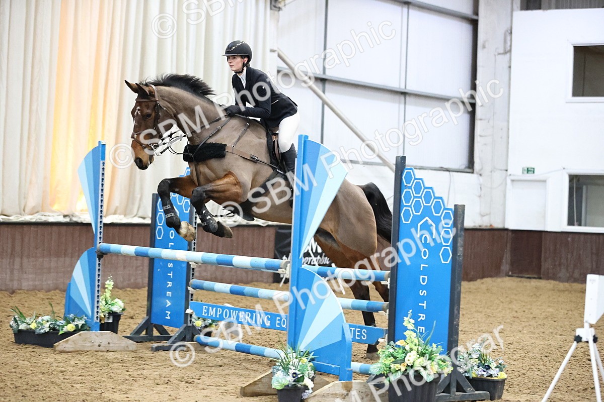 SBM_005640 - Class 17 - Senior Newcomers 1.10m