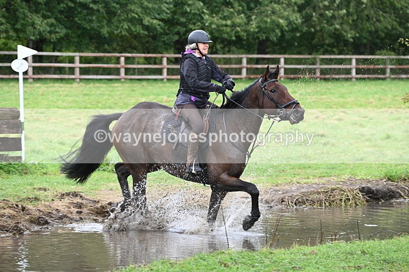 WJ6_5766 - Time at Photographer 12:31 to 12:40