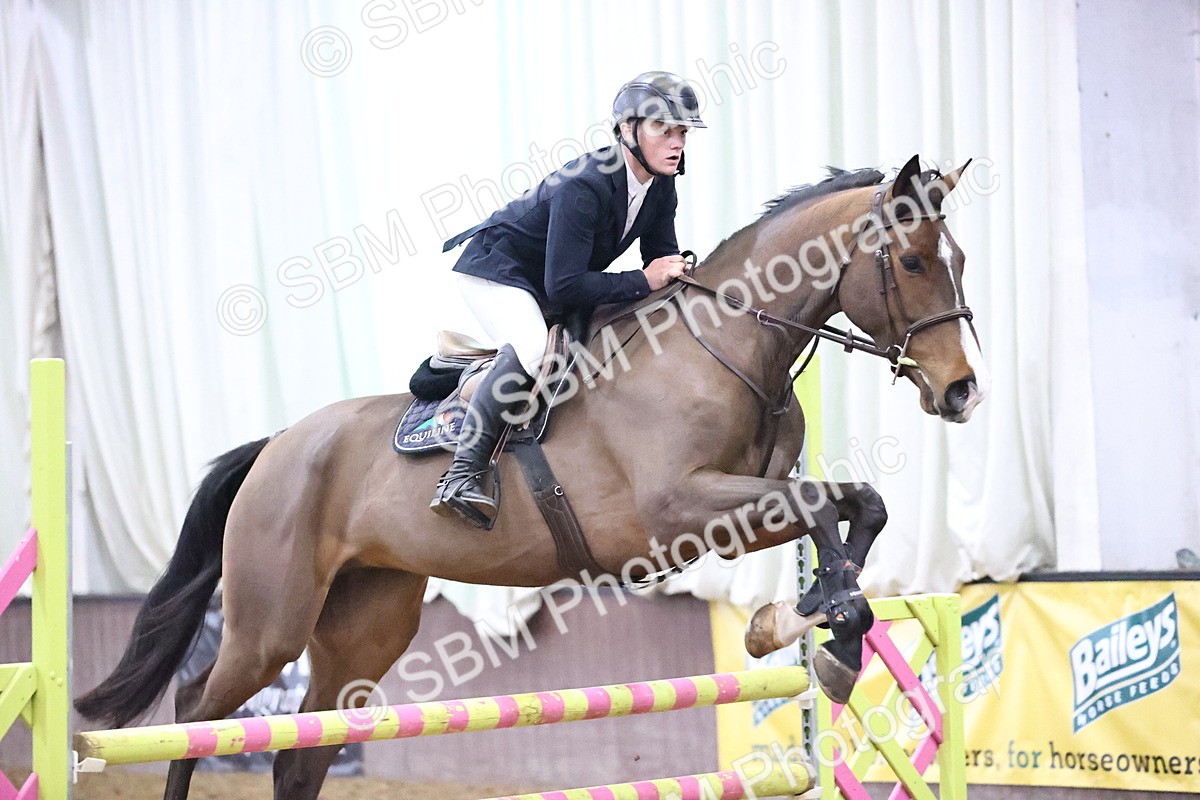 SBM_001957 - Class 10 - Senior Newcomers - 1.10m