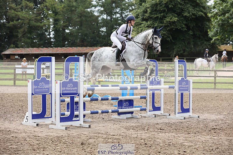 240804-114817-12827 - 457-Lydia_Stuart-SAUNDERSCOURT_FURISTOS