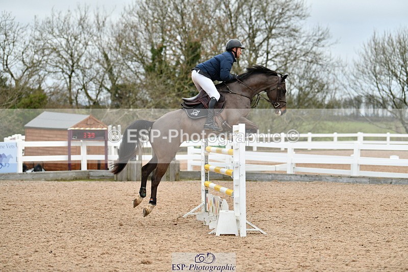 240112A-141747-01147 - Cls 6 Foxhunter and 1.20m Open