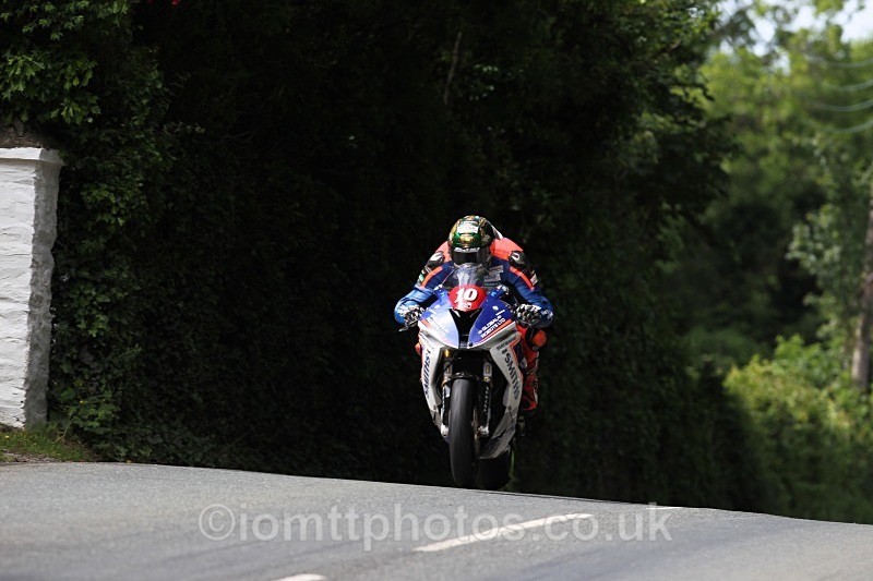  - Superstock Race