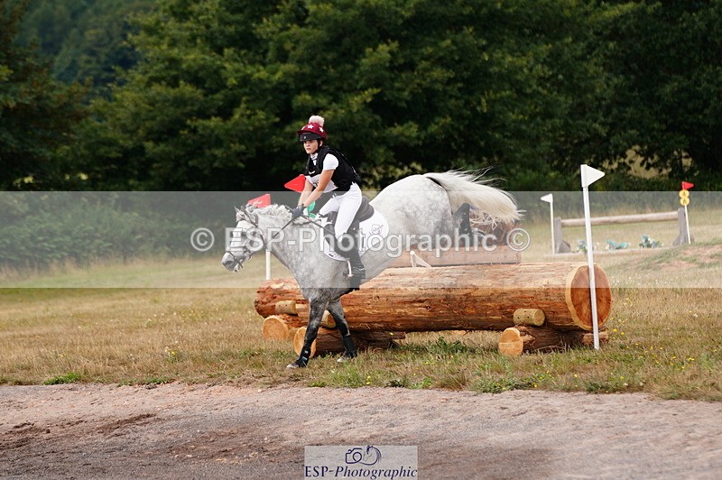 250802A-124212-04097 - B-079-Claudia.Groves-QUICKSILVER