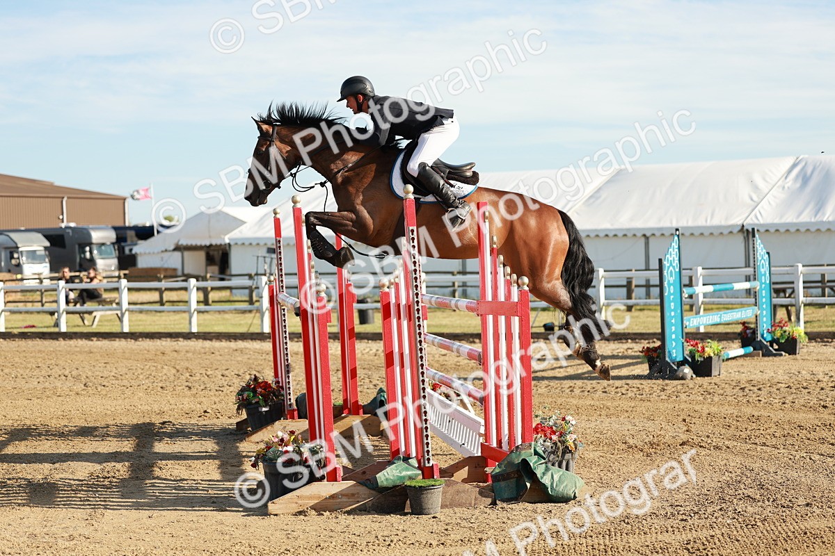 SBM_008750 - Class 6 - National 1.30m 1.40m Open Handicap