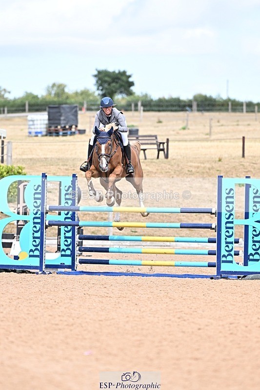 260819-142936-01109 - Cls 6 Foxhunter and 1.20m