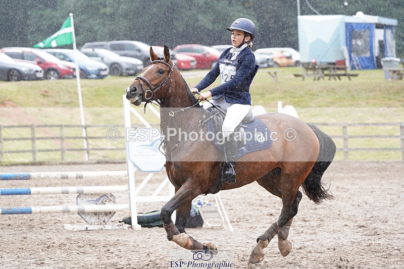 240824X-122414-24018 - 80cm Round 1 12.00 to 13.00