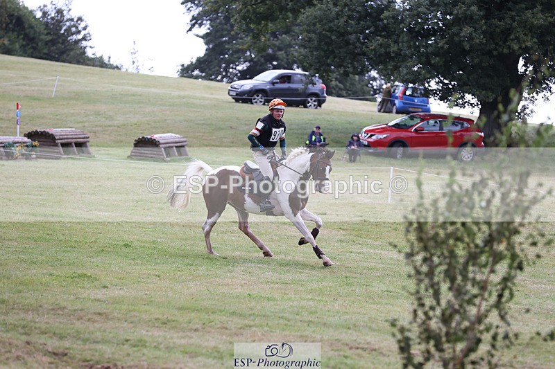 240825X-172704-37926 - 80cm XC 16.30 to 17.30