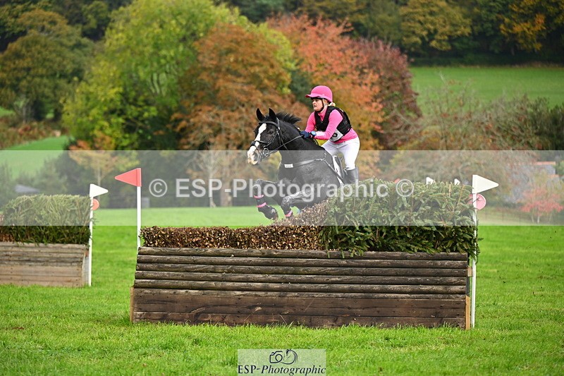 251025A-095453-16427 - D-326-Chloe.Williams