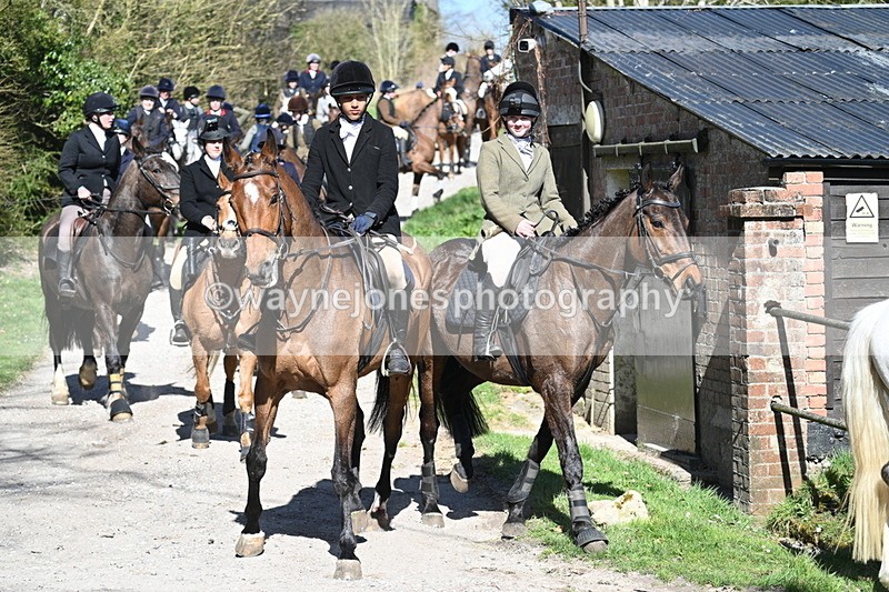 WJ7_9708 - Home for hunt tea !