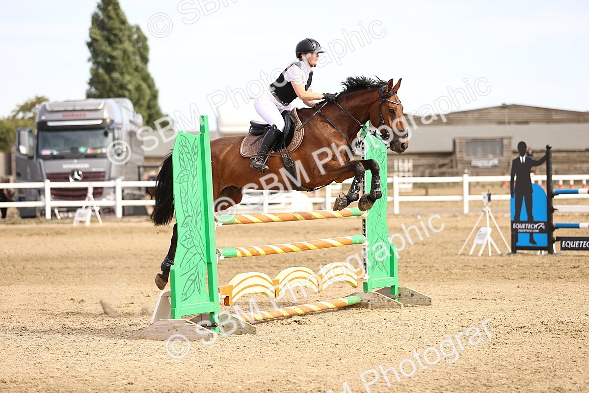 SBM_001486 - Class 6 - Senior Newcomers 1.10m