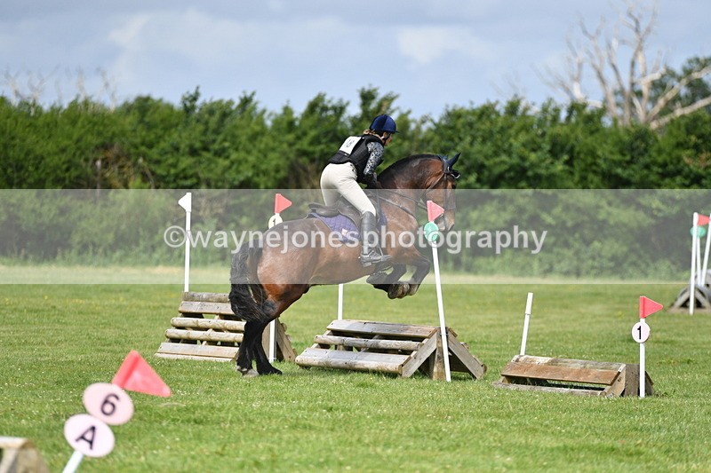 WJ5_2787 - Class 3 60cm Pairs