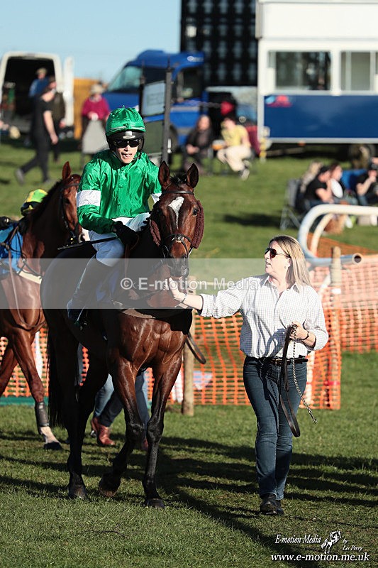 PtP 210326 1177 - VWH Cirencester Races 21/03/26