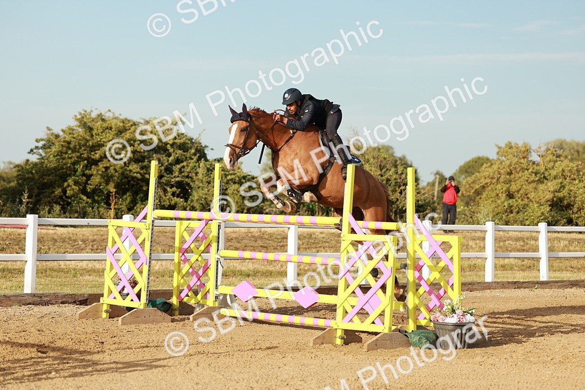 SBM_009057 - Class 6 - National 1.30m 1.40m Open Handicap
