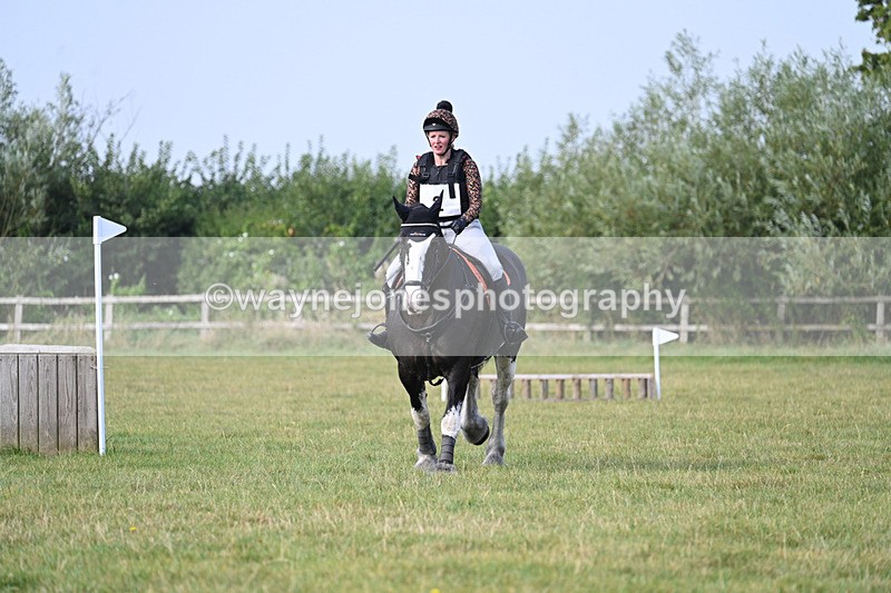 WJ7_5451 - 40cm XC Time 10:05 to 10:36