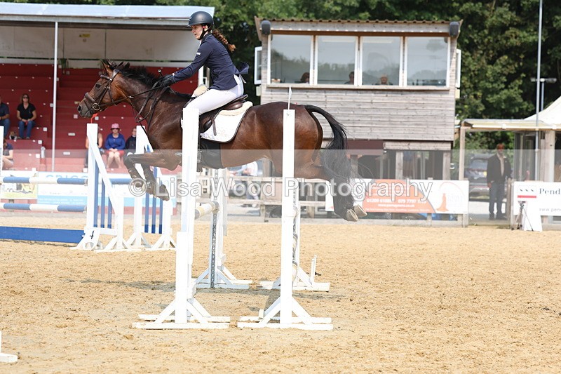 3E7A2196 - Class 7: Senior 1.05m