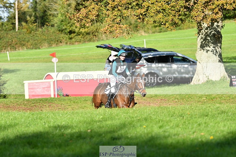 251025A-145125-21321 - G-525-Henrietta.Hack