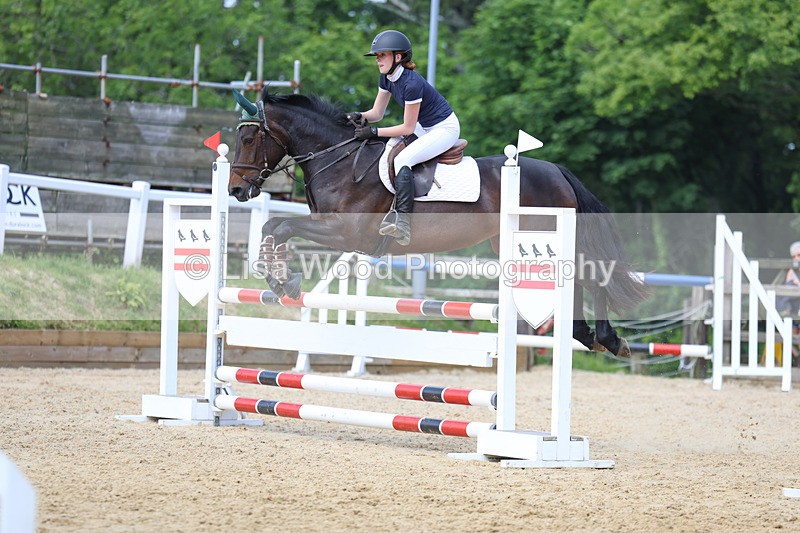 3E7A0525 - Class 10: Senior 95cm open