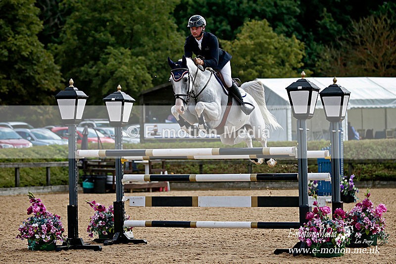 _EP50187_2a_DxO - Equestrian