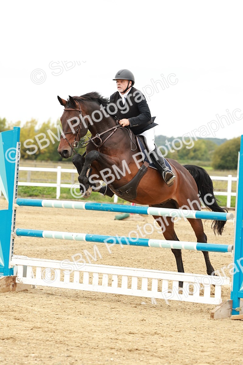 1I0A7702 - Class 4 - Senior Newcomers 1.10m