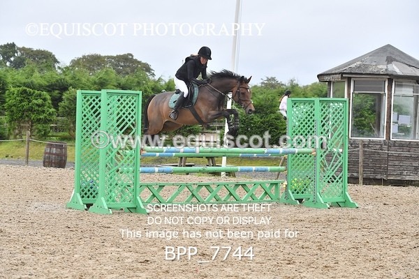 BPP_7744 - CLASS 6 Senior Newcomers/ 1.10m Open