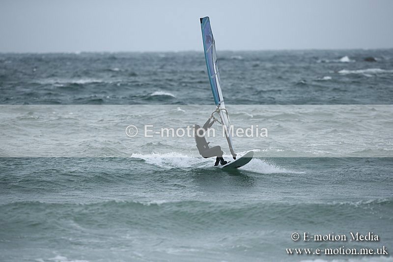 WS 150913-132 - Windsurfing