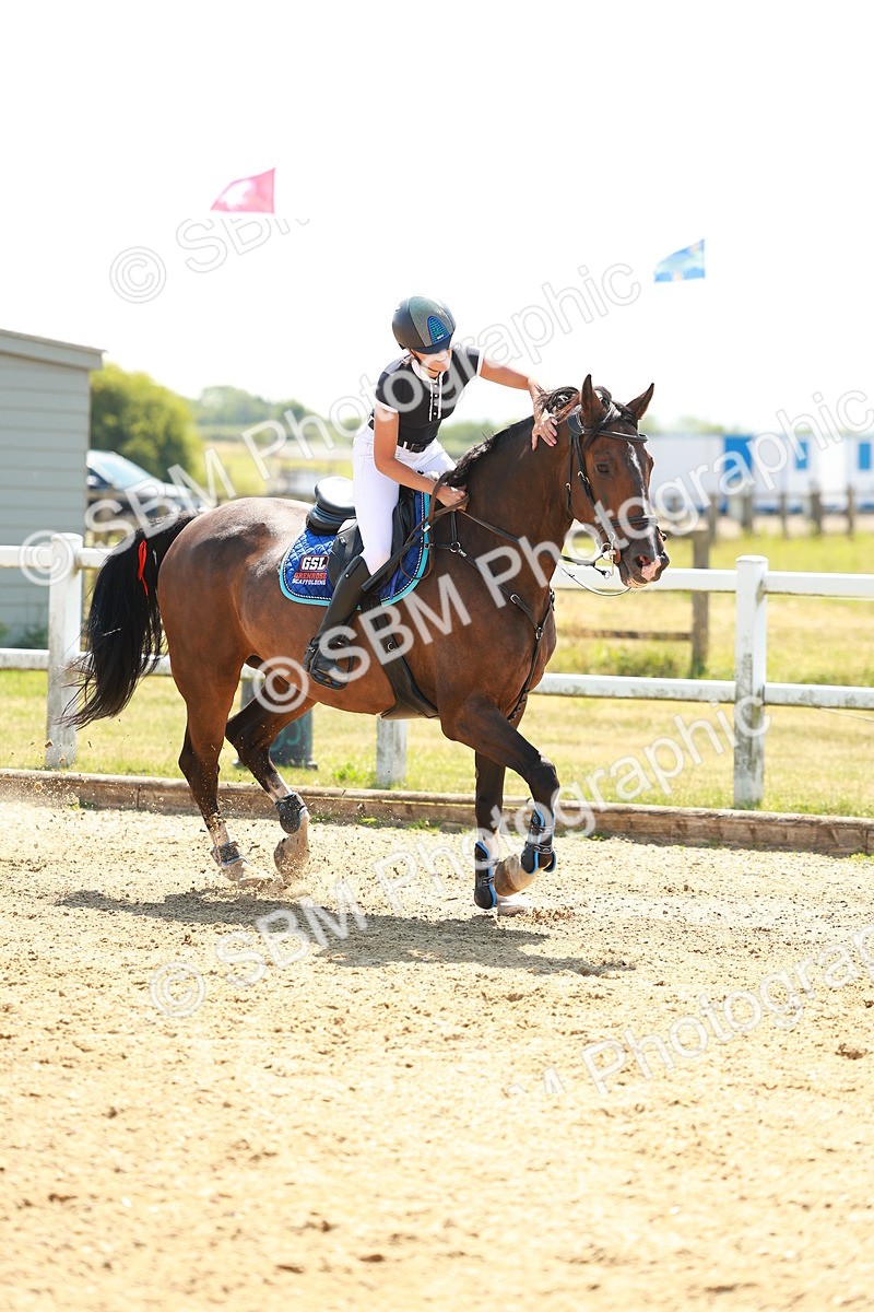 SBM_001798 - Class 4 - Senior Newcomers - 1.10m