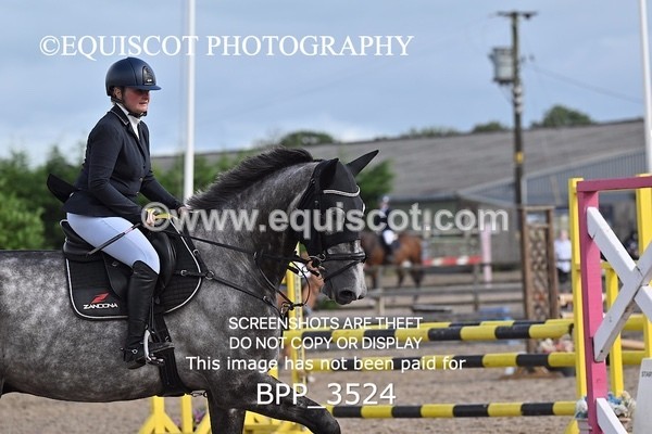 BPP_3524 - CLASS 36 SUN Senior British Novice/ 90cm Open