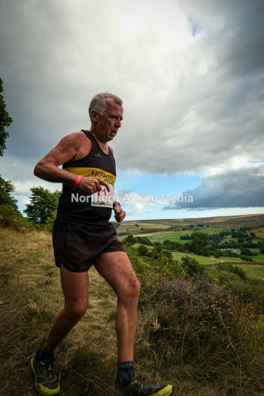 DSCF5376 - Reeth Fell race seniors