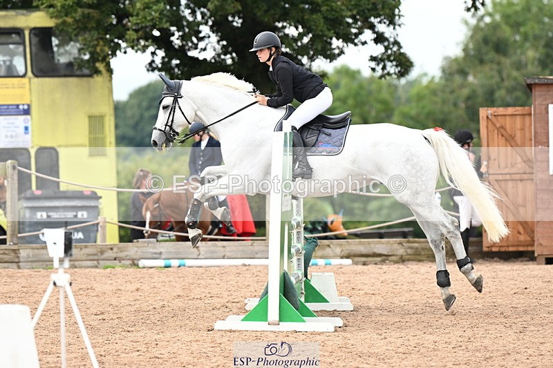 240908A-133830-04042 - Cls 15 U21 Intro 90cm-1.00m  Team Comp