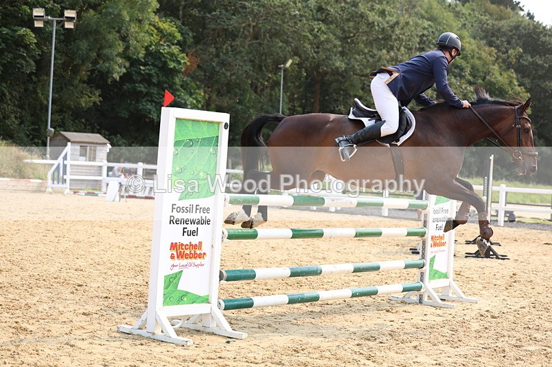 3E7A2698 - Class 9: Senior 1.15m Open