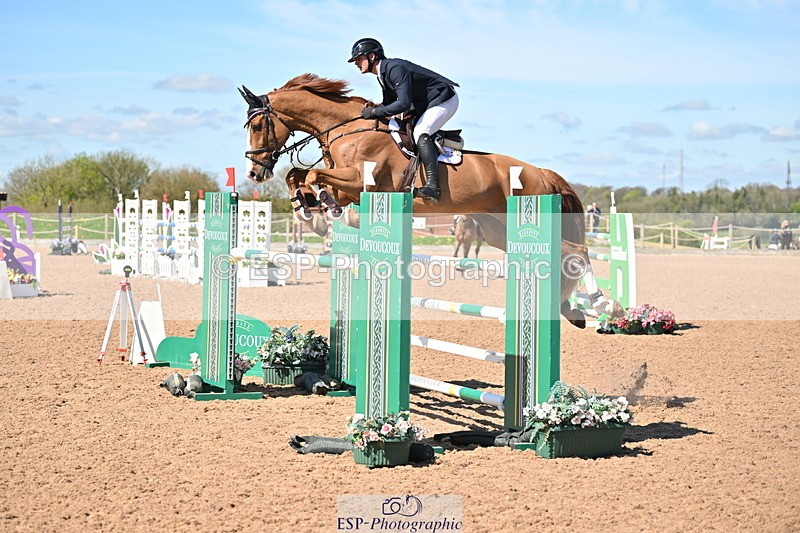 240418A-113321-02607 - Cls 5, 2 Star Medium Tour 1.35m