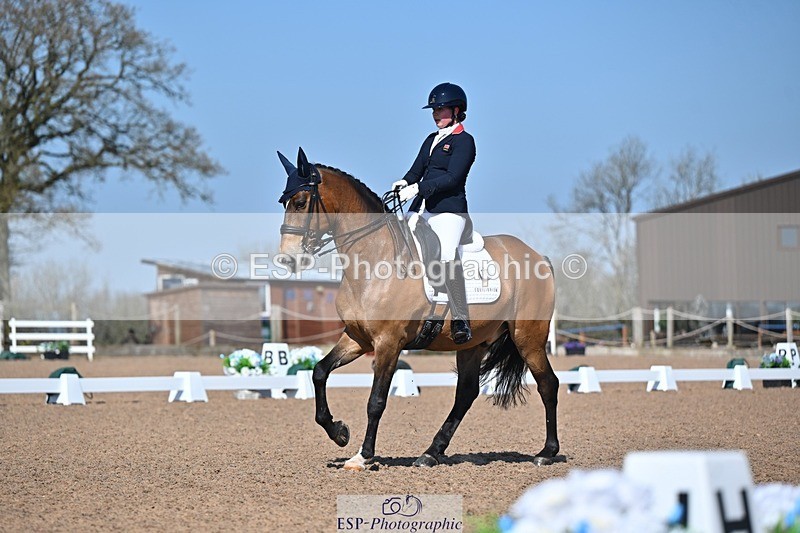 250405-105950-10080 - 115-Isla.Sully-Vagabond.De.Massa