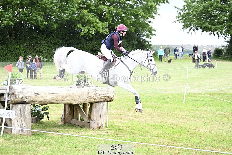 250524A-104651-09088 - A-065-Beatrice.Montgomerie-JAG.WOMANIZER.LADY