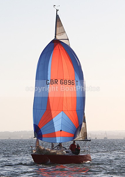 100619 GBR6896T MG_2716 - ROUND THE ISLAND RACE 2010