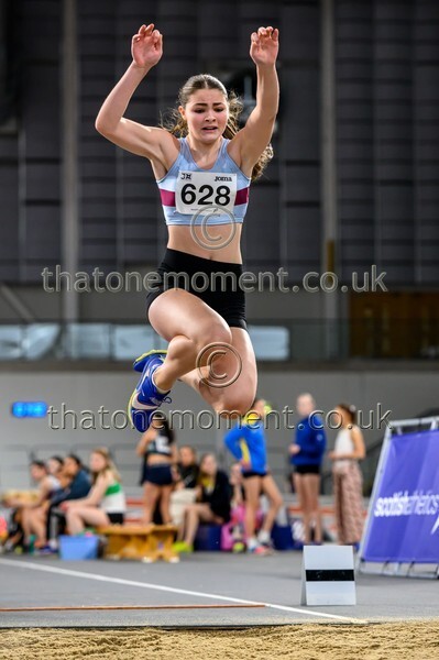 SeniorInd25-916583 - Field Female